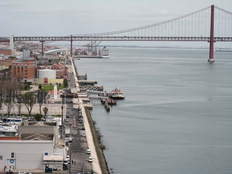 25th of April bridge, Lisbon Portugal.jpg